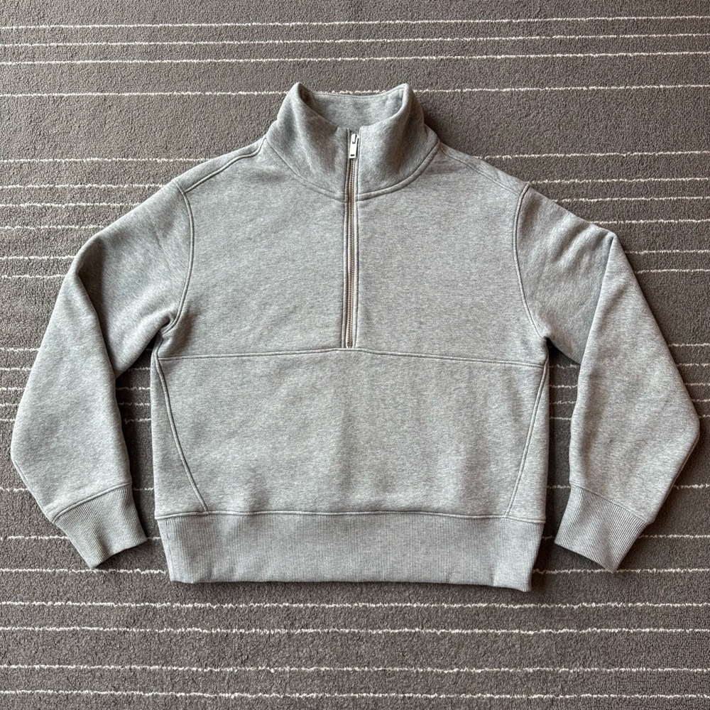 Everlane The Retrack Half-Zip Sweatshirt in Heather Grey